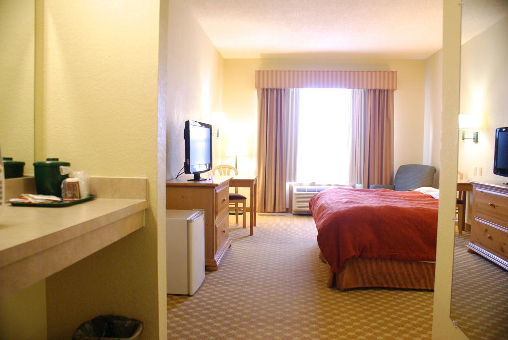 Lexington Inn & Suites Columbus-Polaris Kamer foto