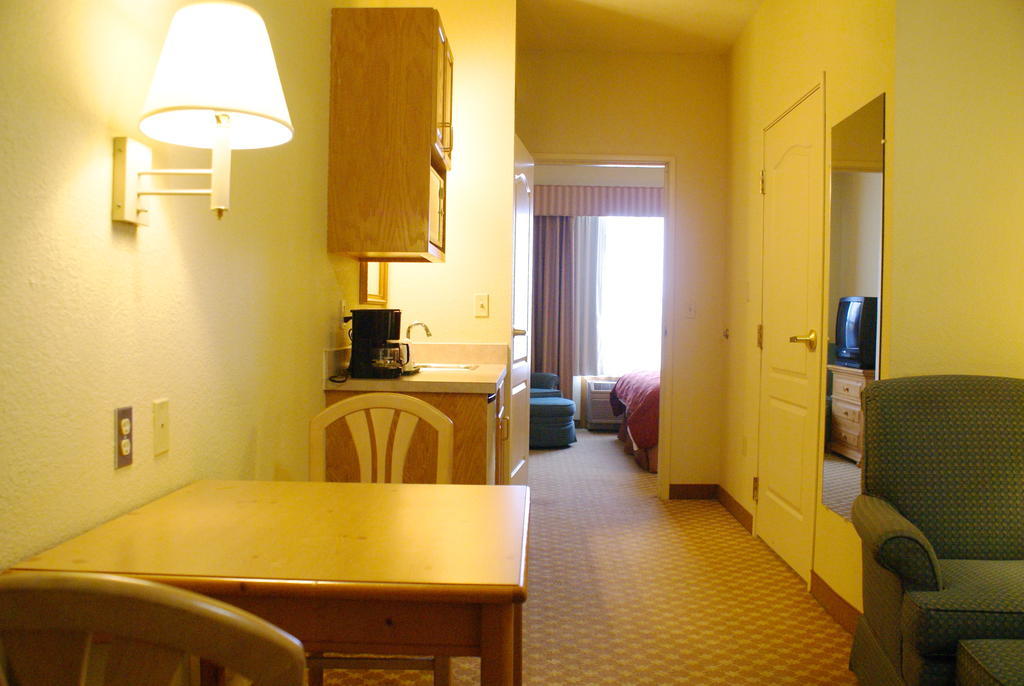 Lexington Inn & Suites Columbus-Polaris Buitenkant foto